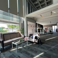 โรงแรม หลุยส์ แทเวิร์น