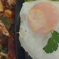 กะเพราคุณตา แพรกษา