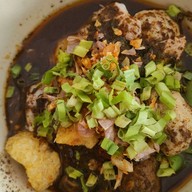 เมนูของร้าน อร่อยตะโกน By แม่บอย สามวันสองคืน  วังหิน71