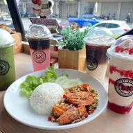 Lucky Coffee นวลแก้ว