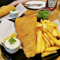เมนูของร้าน Buster’s Fish and Chips - Comfort Food and Drinks