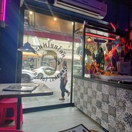 บรรยากาศ ผัดไทยไฟทะลุ ถนนดินสอ