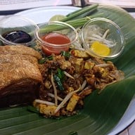 เมนูของร้าน ผัดไทยไฟทะลุ ถนนดินสอ