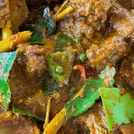 ข้าวแกงใต้ ข้าวราดแกง & กาแฟสด -