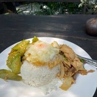ร้านแกงไทย