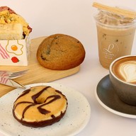 Lita cafe & Roaster  ลาดกระบัง