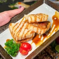 KIN สยามสแควร์ *อยู่ด้านล่างติดถนนใหญ่