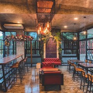 คิดเช่นเน KitchenNay Cafe and Bistro