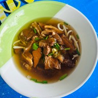 เมนูของร้าน พรก๋วยเตี๋ยวกุดชุม