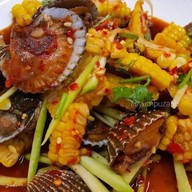 ร้านมันฝรั่งเขย่าหน้าCJ CJ