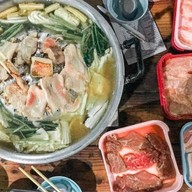 ซุ้ม 2 หมูจุ่ม สาขา นิมมาน