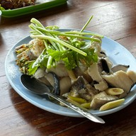 เมนูของร้าน ไผ่ริมแคว