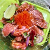 ส้มตำริมหาด SOM TUM and  PADTHAI STATION พัทยากลาง