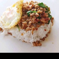 เจ๊จอยข้าวมันไก่ ก๊วยเตี๋ยวไก่ เจ๊จอย1