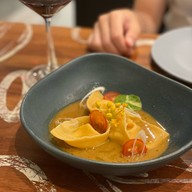 Lobster Main Kitchen พร้อมพงษ์