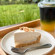 เมนูของร้าน จูน เขาใหญ่