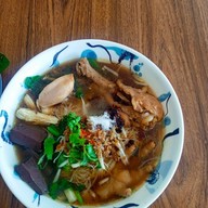 เจ๊จอยข้าวมันไก่ ก๊วยเตี๋ยวไก่ เจ๊จอย1