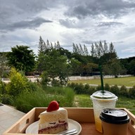 จูน เขาใหญ่