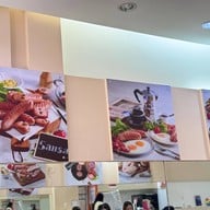 ร้านไส้กรอกคุณวี