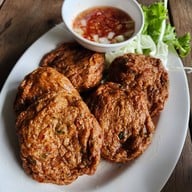 เมนูของร้าน บ้านไม้ริมน้ำ แปดริ้ว