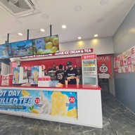 บรรยากาศ Mixue ทวีวัฒนา