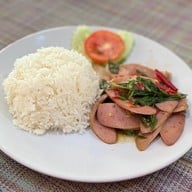 ร้านไส้กรอกคุณวี