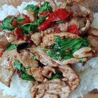 ร้านเจ๊นัดอาหารตามสั่ง อุไรสิริดอนทอง