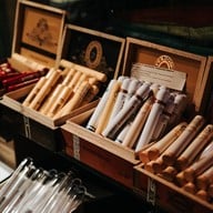 Whisgars สุขุมวิท 23