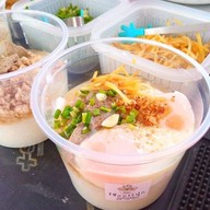 โจ๊กกระปุก Byน้องนินจา , ข้าวเหนียวหมู