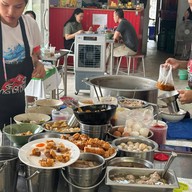 เฮียจู๋ ก๋วยเตี๋ยวต้มยำหมูบะช่อ (ลาดพร้าว71) ลาดพร้าว