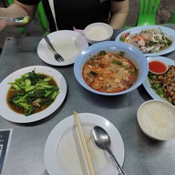 เมนูของร้าน หัวปลาหม้อไฟ