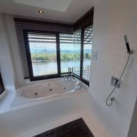 Natee The Rivetfront Hotel Kanchanaburi