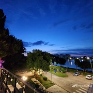 Upstairs Café & Bistro