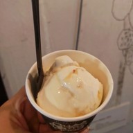 Guss Damn Good ศาลาแดง (Sala Daeng)