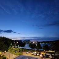 Upstairs Café & Bistro