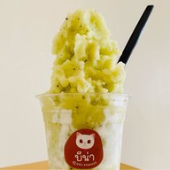 ไอติมกะทิสด เกล็ดหิมะ ร้านKingkong Cuts