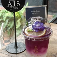 RAVI RIVA CAFE
