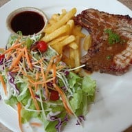 RAVI RIVA CAFE
