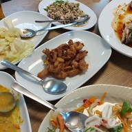 เมนูของร้าน Home by อุดมโภชนา Est.1973