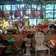 RAVI RIVA CAFE