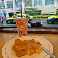 เมนูของร้าน มนต์นมสด เสาชิงช้า