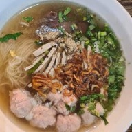 ก๋วยจั๊บณวน ฮักเส้น ฮักแซ่บ