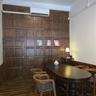 LOG Coffee & Teak Furniture