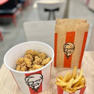 เมนูของร้าน KFC ปั๊มน้ำมัน ปตท. สาขาประชาอุทิศ 90