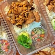 ข้าวกล่อง40บาท เต็นชมพู