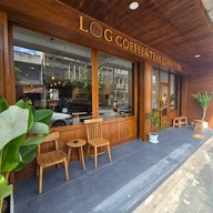 LOG Coffee & Teak Furniture