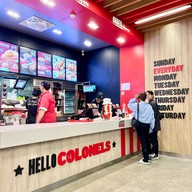 เมนูของร้าน KFC ปั๊มน้ำมัน ปตท. สาขาประชาอุทิศ 90