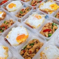 ข้าวกล่อง40บาท เต็นชมพู