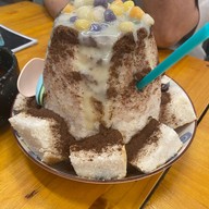 บัวลอย by จงเจริญ ยะลา