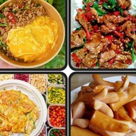 ชารีฟกระเพราแซ่บ ข้าวไข่เจียวทรงเครื่อง ลูกชิ้นทอดฮาล้าล บางบัวทอง